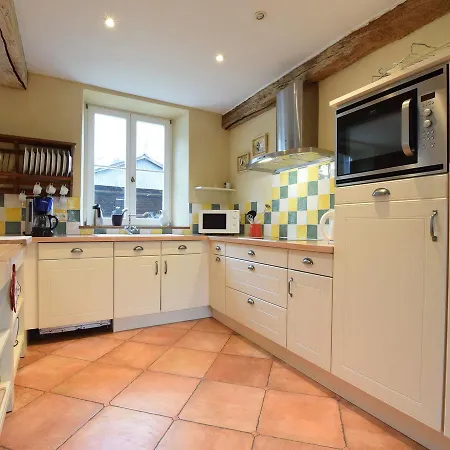Holiday home Castle Wing Situated In The Heart Of A Quiet