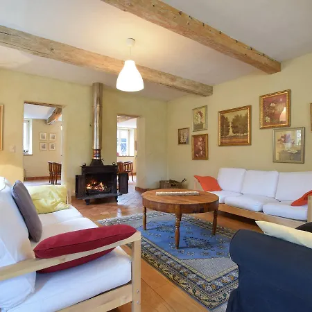 Castle Wing Situated In The Heart Of A Quiet Holiday home Harre
