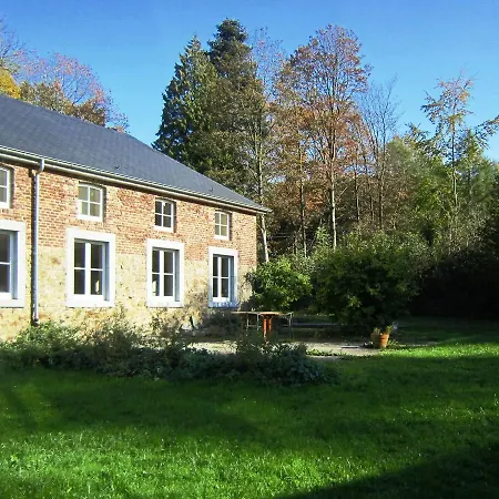 Castle Wing Situated In The Heart Of A Quiet Holiday home
